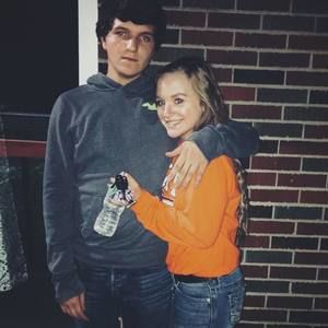 Meet your Posher, Devan